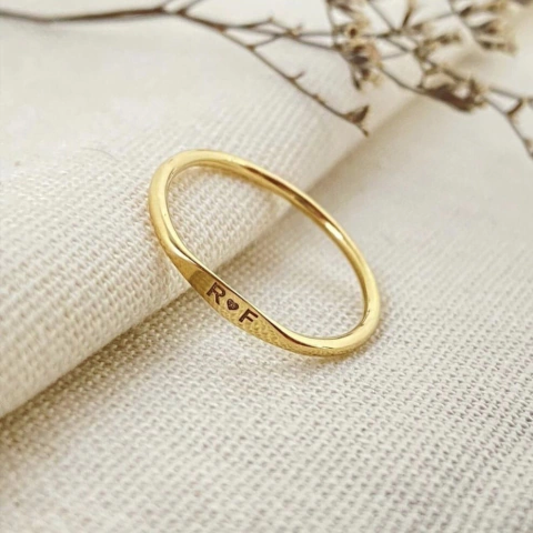 Anel minimalista com gravação personalizada - comprar online