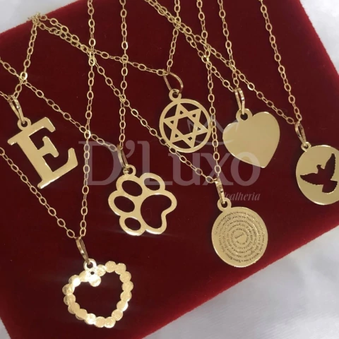 Colar com Pingente - comprar online