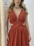 Vestido Longo Com Decote E Recorte Na Cintura