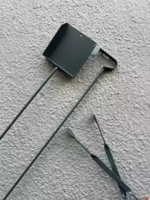 Pala, atizador y pinza