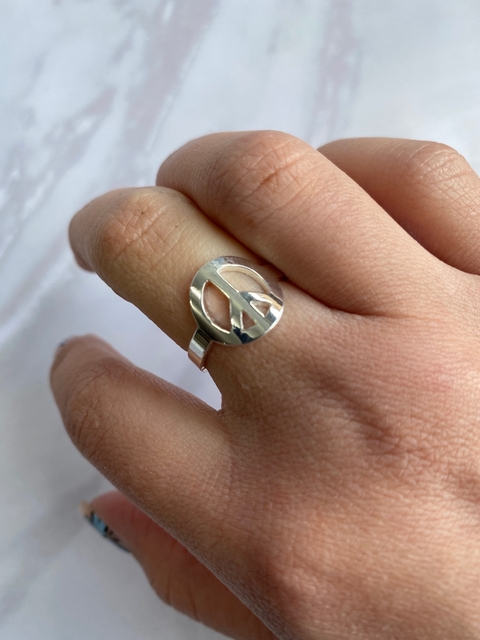 Anillo Paz AB