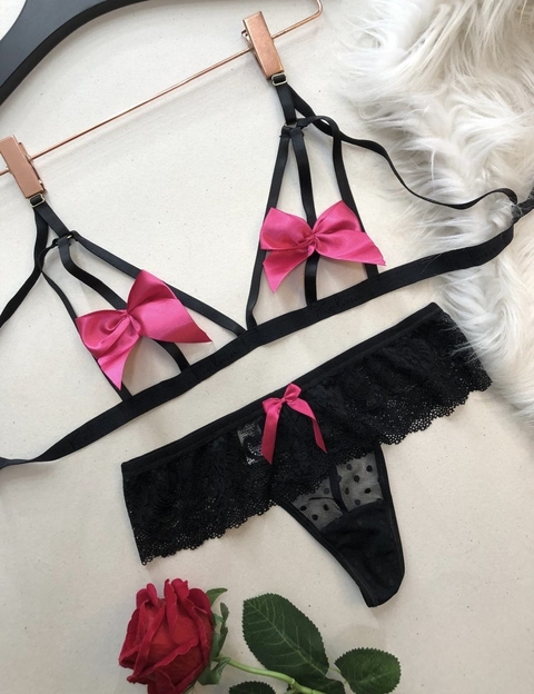 CONJUNTO EXIBIDA LAÇO