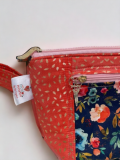 Imagem do Necessaire com bolso frontal