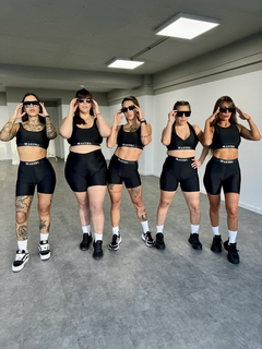 BIKER MANTRA NEGRA en internet
