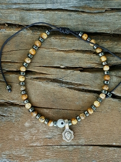 Pulsera Om en internet