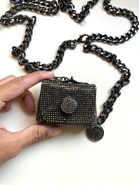 Cinto Corrente com Bolsinha Preto com Brilho - comprar online