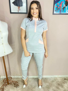 Scrubs Penelope Cinza com Rosa - comprar online