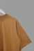 Camiseta Oversized de Malha Goluda ou Mock Neck Unissex - Caramelo na internet