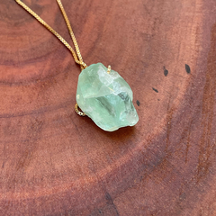 Colar Fluorita Dourado