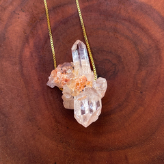 Colar Cristal de Quartzo Dourado na internet