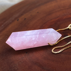 Colar Quartzo Rosa Dourado