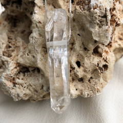 Colar de Cristal de Quartzo
