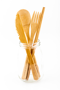 Kit Talheres de Bambu (Garfo, Faca, Colher e Hashi)