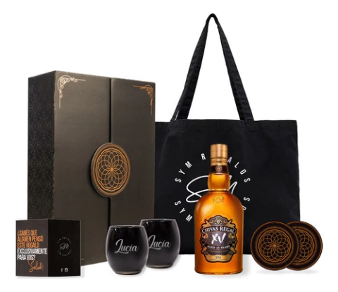 Chivas 15 Años Con Vasos Negros Grabados Experiencia Personalizada
