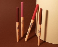 CONTORNO LABIAL RETRÁTIL CHOCO FUN - FENZZA MAKE UP