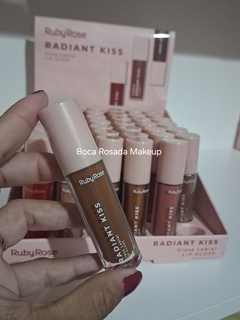 Imagem do Gloss Labial Radiant Kiss - Linha Rosa - Ruby Rose