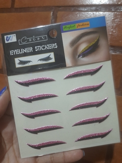 Kit com 5 pares Delineador Adesivo - Reutilizável com cola de cílios. - Boca Rosada Makeup