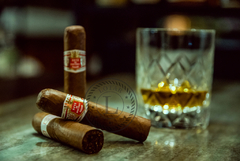 Hoyo de Monterrey Epicure Nro 2 - Casa Lotar
