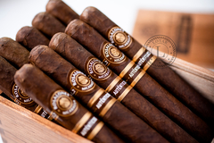 Caja con 20 Puros Rosalones 654 Toro - Cepo 54 - Fortaleza Media - Tiempo de Fumanda 55 min - Casa Lotar