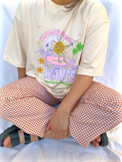 T SHIRT HAPPINESS na internet