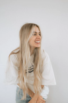 T SHIRT TUDO SE MOVIMENTA - QUEQUE CLOTHING