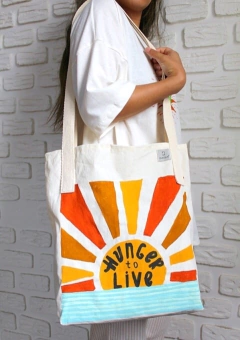 SACOLA ECO HUNGER TO LIVE na internet