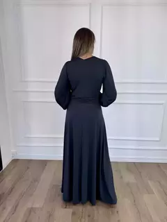 VESTIDO LONGO LUMA MANGA LONGA E DECOTE EM V PRETO na internet