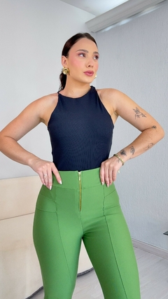 CROPPED GOLA ALTA CANELADO - comprar online