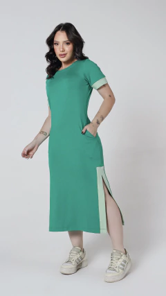 VESTIDO COM MANGAS NO MOLETINHO - comprar online