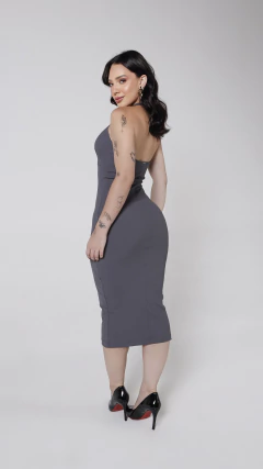 VESTIDO AMARRAÇÃO FRONTAL EM BLOCK na internet