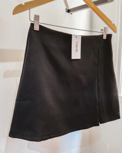 Saia alfaiataria Cloe