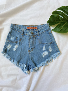 Short Carla