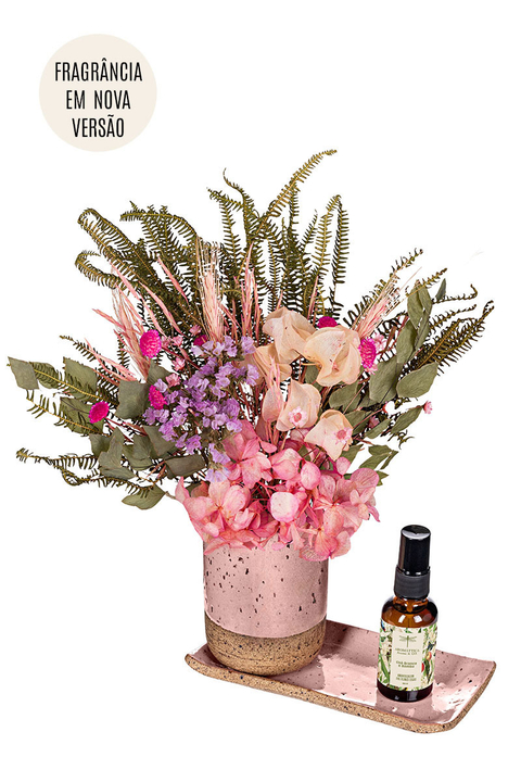 Kit Cerâmica Rosa Com Flores Secas e Aromatizante Spray Para Flores Secas Chá Branco e Bambu 30ml