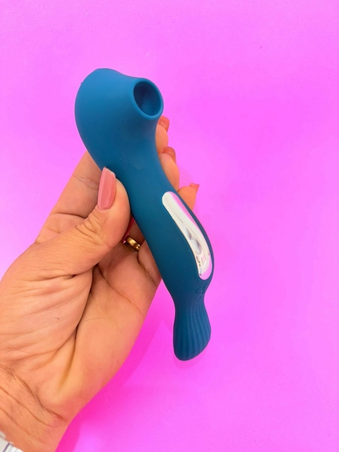 SUGADOR DE CLITÓRIS E VIBRADOR CAVALO MARINHO