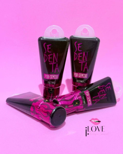 SEDENTA POR GEMIDO EXCITANTE COM PICÂNCIA SUAVE