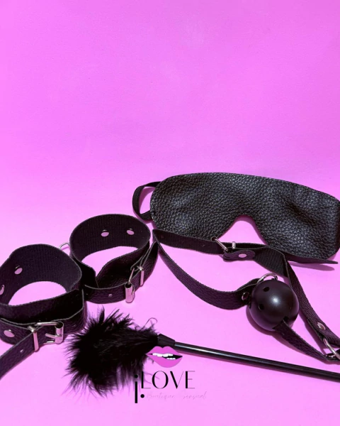 ACESSORIO ERÓTICO PARA ADULTO KIT DE ALGEMA, VENDA MORDAÇA BOLA E CHICOTE