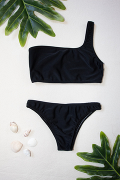 Bikini Oli negra