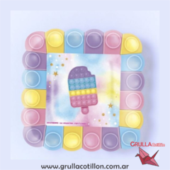 PLATO CUADRADO POP IT x8