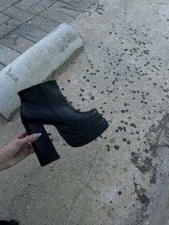 LUNA REBEL BOOTS en internet