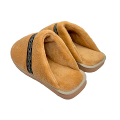 Pantuflas De Abrigo Chic Art. 130 Beige 39-46 - comprar online