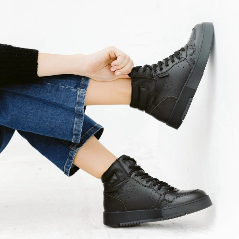 Zapatilla Ascari BT Total Black - comprar online