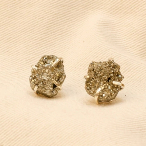 Brinco Garra Pirita Banho De Prata 925 - comprar online