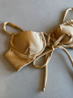 MEIA TAÇA VITÓRIA - DOURADO TEXTURIZADO na internet