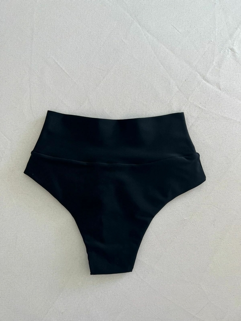 HOTPANTS SEMI FIO - PRETO LISA