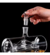Decanter Garrafa Whisky Navegação Base Madeira Quatro Copos Drink Bar - La Vie Presentes