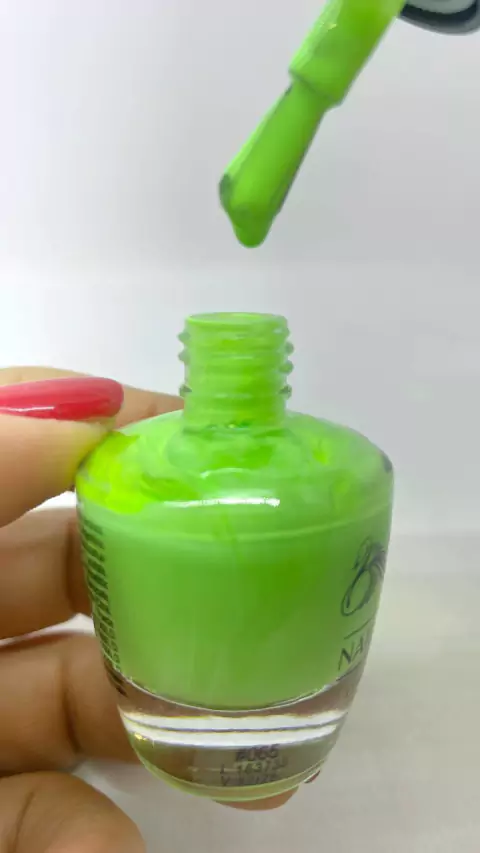 065 Verde Lima Esmalte Tradicional Angela Bresciano 15ml