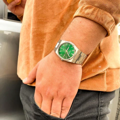 Tressa Codicia Verde, tamaño de hombre en internet