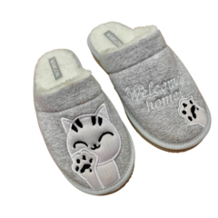 Pantuflas Clasicas Gatito piel gris claro - PantuflasMargon