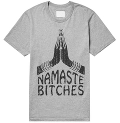 Remera Namaste Bitches - comprar online