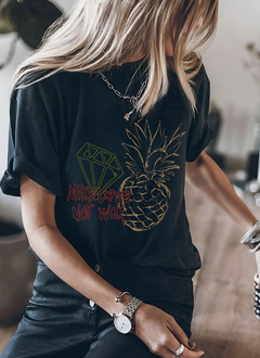 Remera Make art not war - comprar online